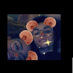 Meet your Posher, Briana